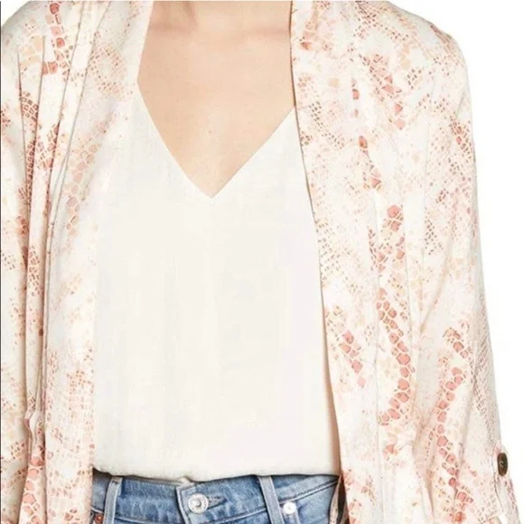 Donated - CUPCAKES & CASHMERE | Neptune Satin Trench Coat - Picture 2 of 7